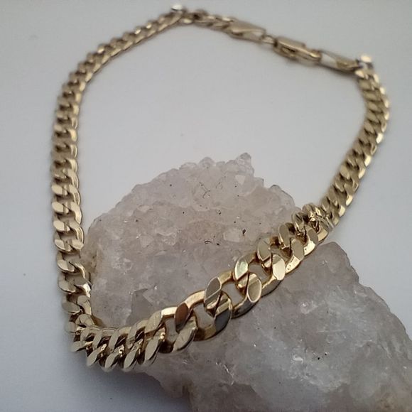 Stampd Jewelry - 14k Gold Stamped Cuban Link Bracelet. Stunning! Please read description